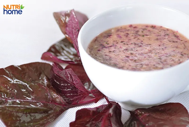 Cháo thịt băm rau dền đỏ bổ sung sắt ngăn ngừa thiếu máu