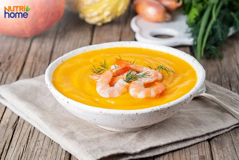 Cháo tôm bí đỏ màu sắc bắt mắt cung cấp vitamin A dồi dào