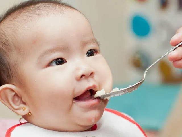 Cháo tôm kết hợp hạt sen là bài thuốc quý giúp bồi bổ cơ thể và tăng cường sức đề kháng