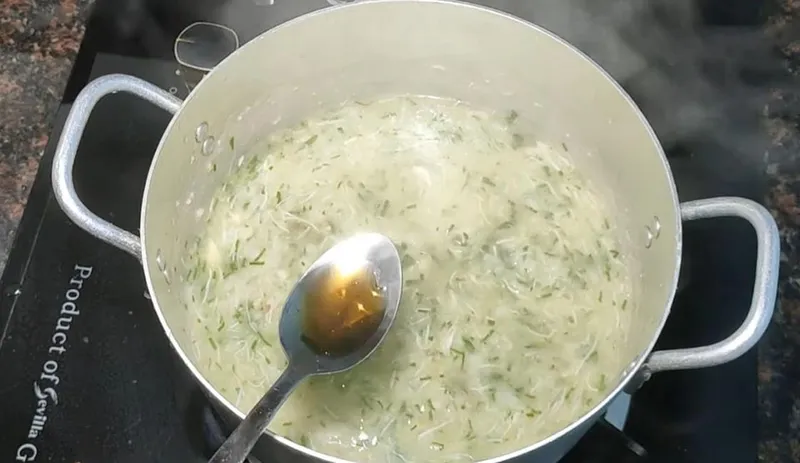 Nồi cháo cua biển thơm lừng sau khi hoàn tất