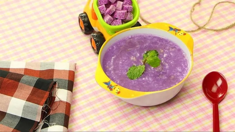Món cháo khoai mỡ thịt bằm thơm ngon cung cấp đầy đủ dưỡng chất khi nấu cháo khoai mỡ cho bé ăn dặm