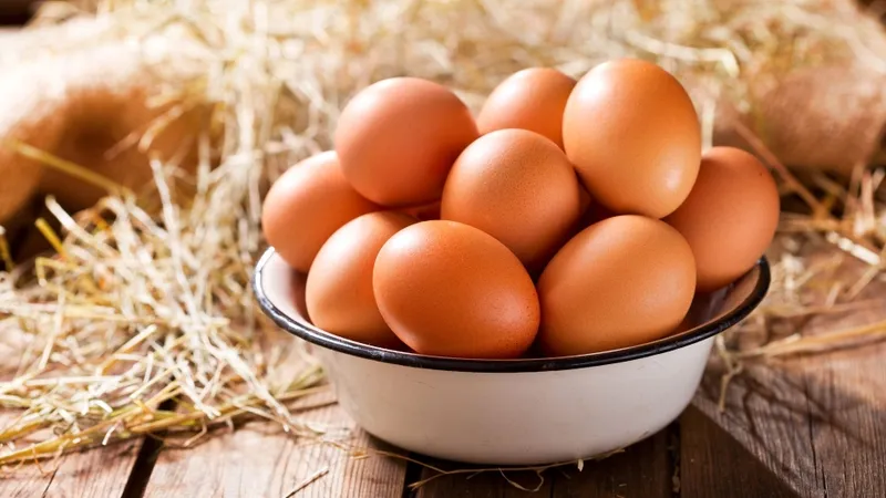 Có thể bảo quản trứng gà ở nơi khô ráo, thoáng mát, tránh ánh nắng trực tiếp