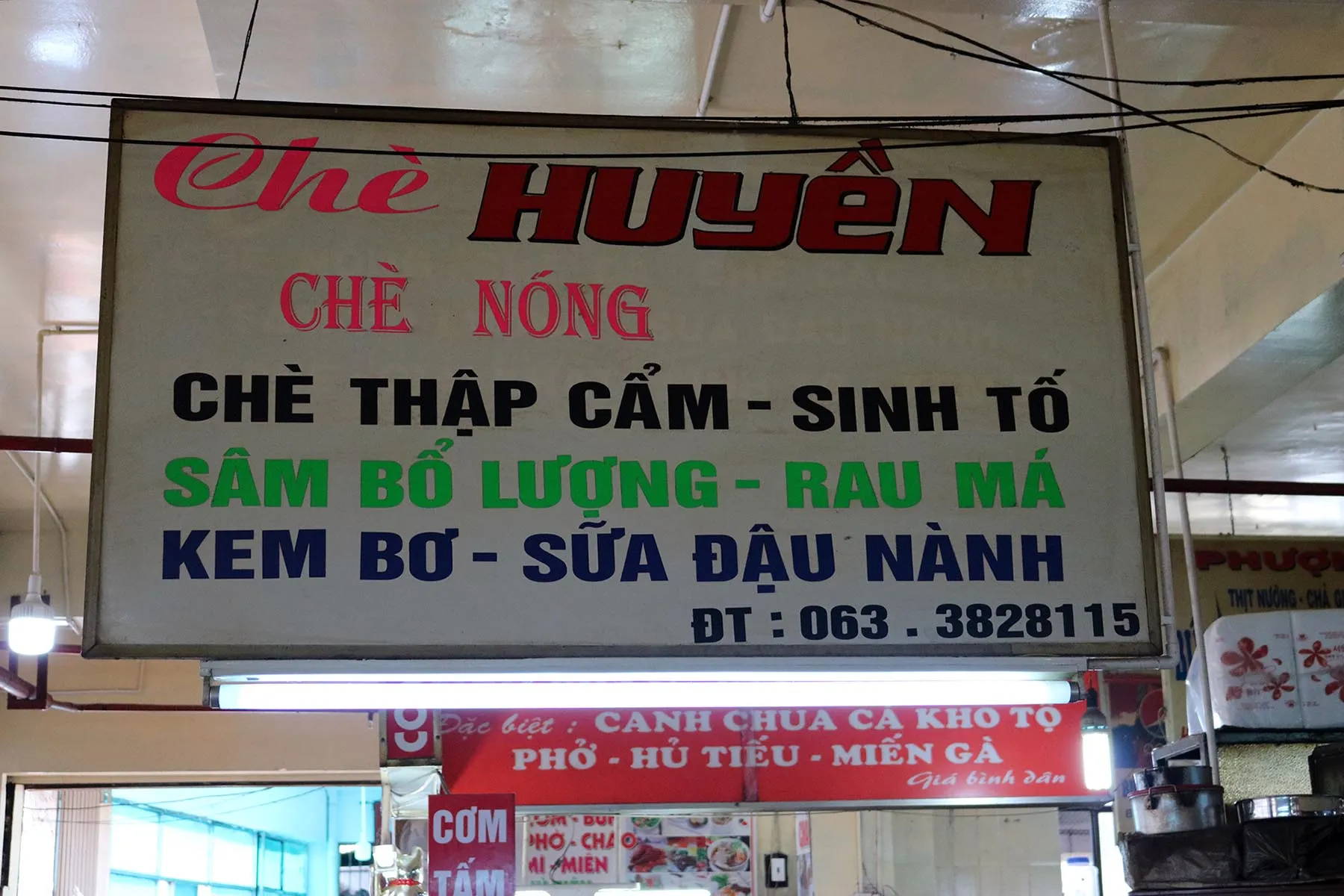 Quán chè Huyền ở khu chợ Đà Lạt ngon nổi tiếng