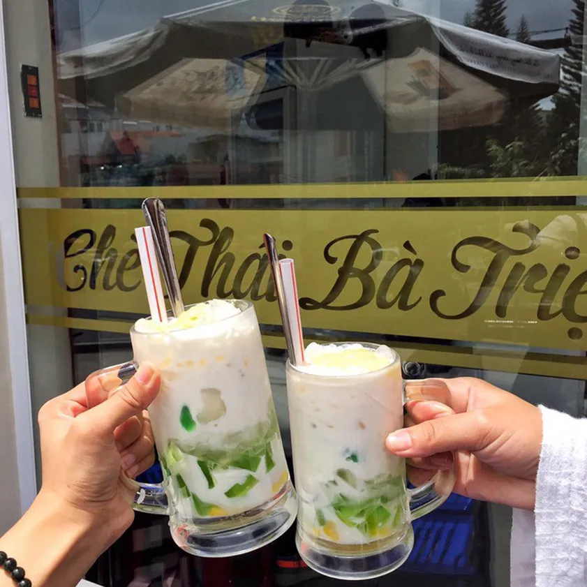 Chè thái Bà Triệu là quán chè Đà Lạt siêu ngon, siêu chất lượng