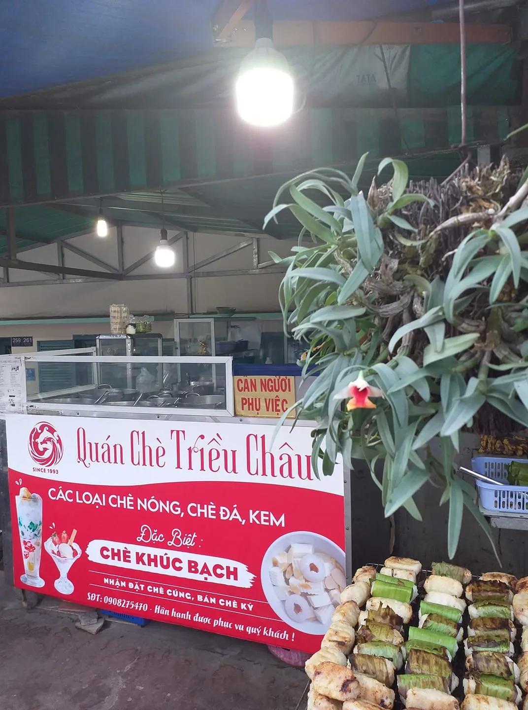 Quán chè Đà Lạt Triệu Châu phục vụ đa dạng các loại chè