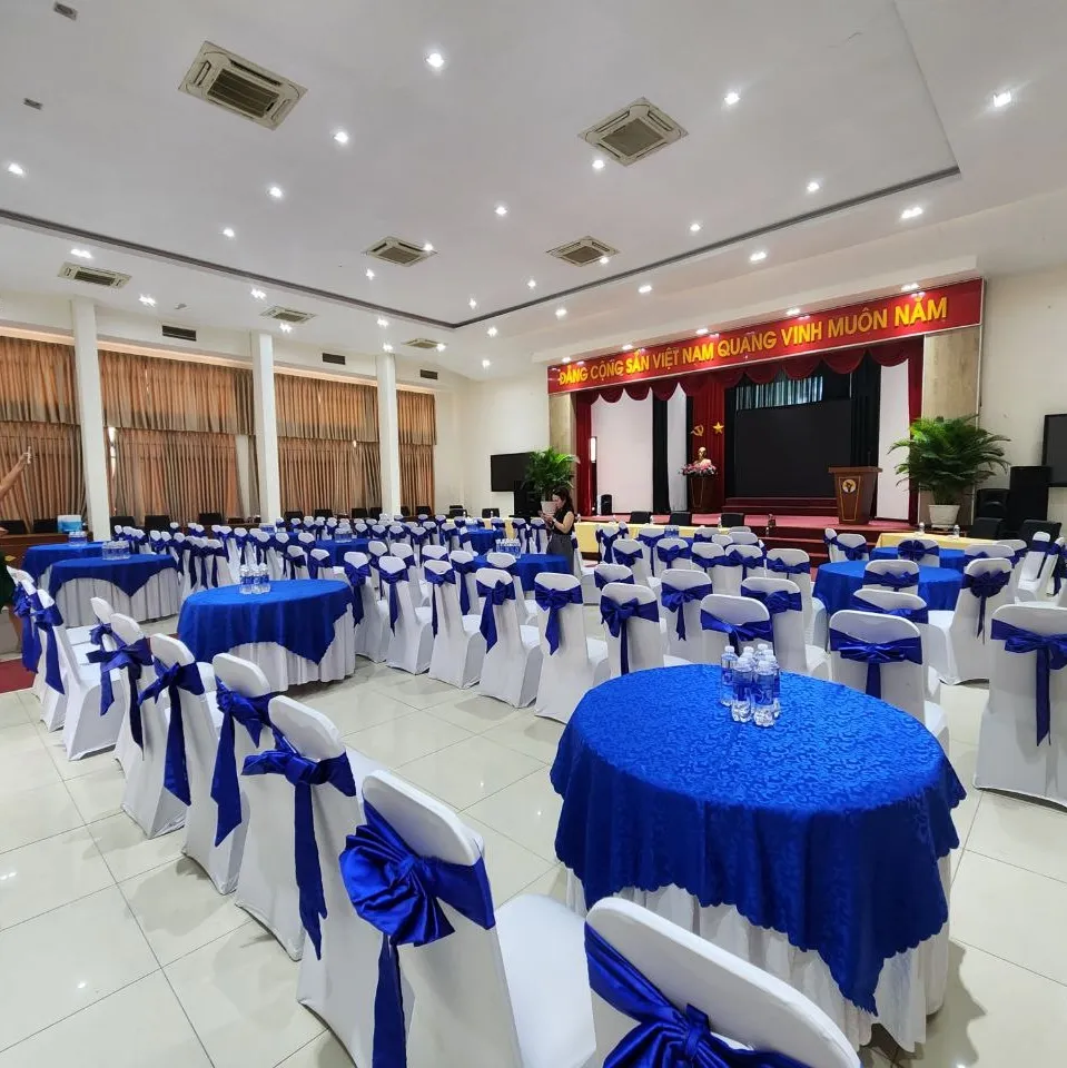 Cho thuê bàn ghế sự kiện