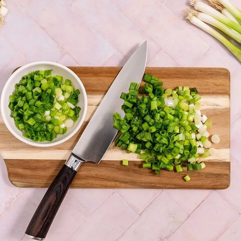 Sơ chế gốc hành chuẩn xác giúp tinh dầu tỏa hương tốt nhất