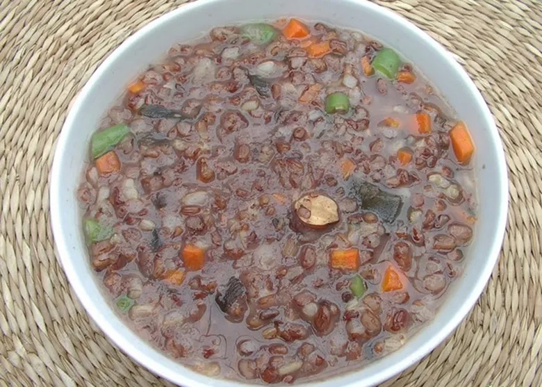 Món cháo gạo lứt hạt sen tốt cho sức khỏe nấu bằng nồi cơm điện