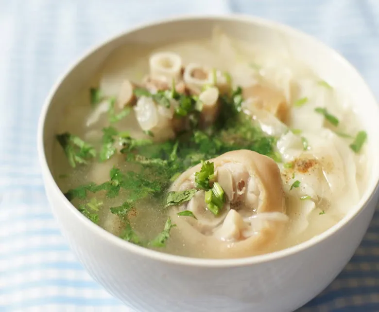 Món cháo chân giò bổ dưỡng dành cho phụ nữ sau sinh nấu bằng nồi cơm điện