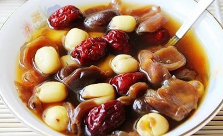 Thành phẩm chè táo đỏ hạt sen nhãn nhục