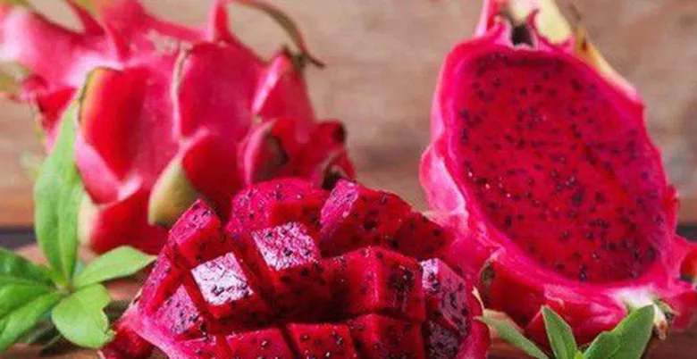 Cách nấu thạch rau câu dừa thanh long: Nguyên liệu