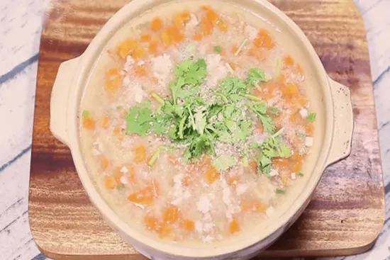 chao thit bo ca chua