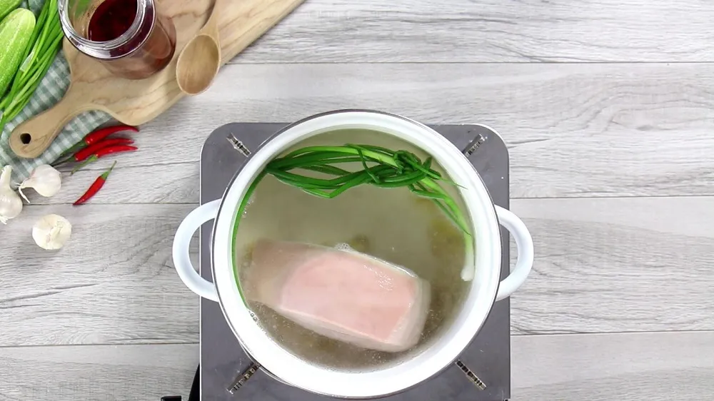 Cách luộc thịt heo ngon mềm thịt ngọt nước