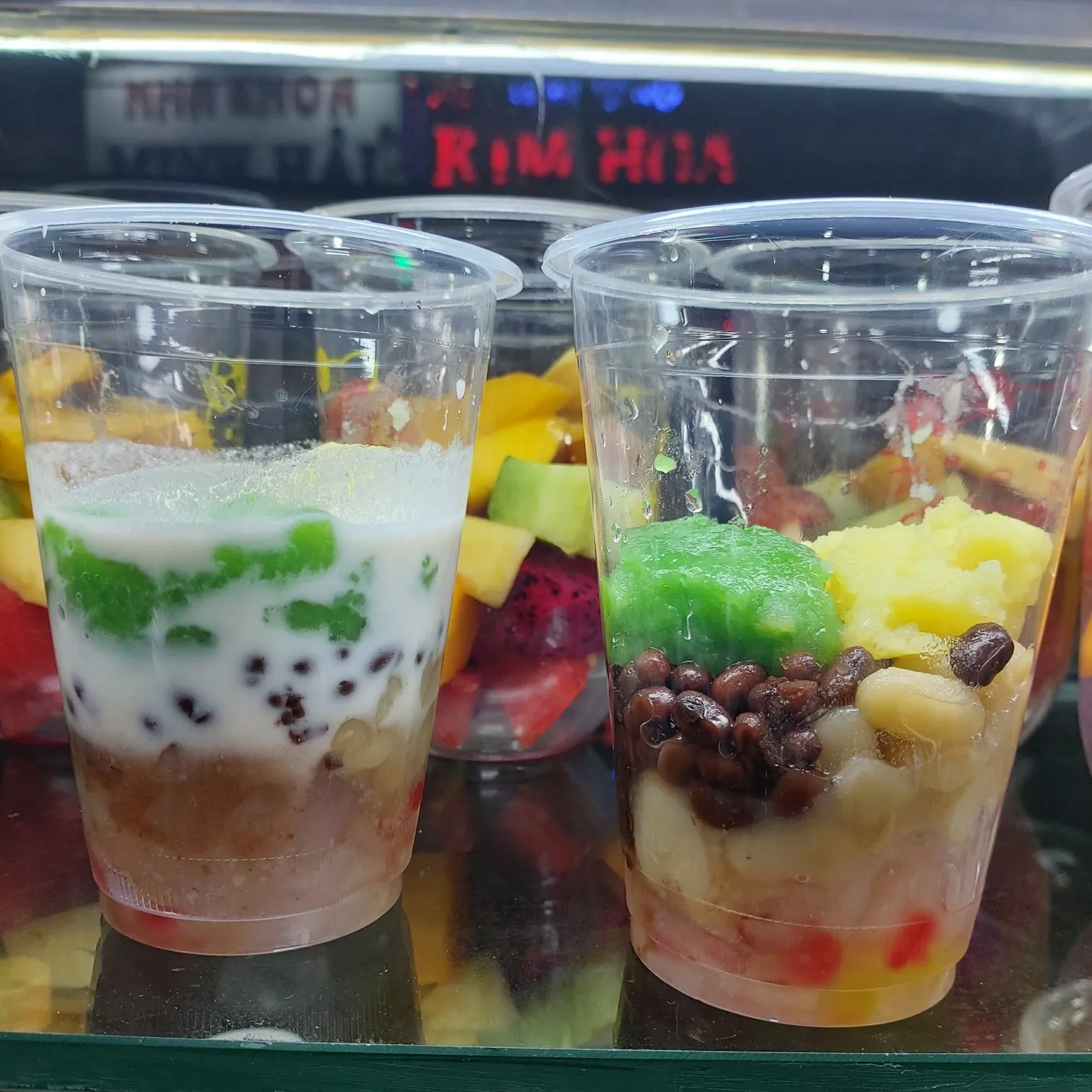 Chè thập cẩm cô Sương - Quán chè ngon ở Hội An hấp dẫn nhất