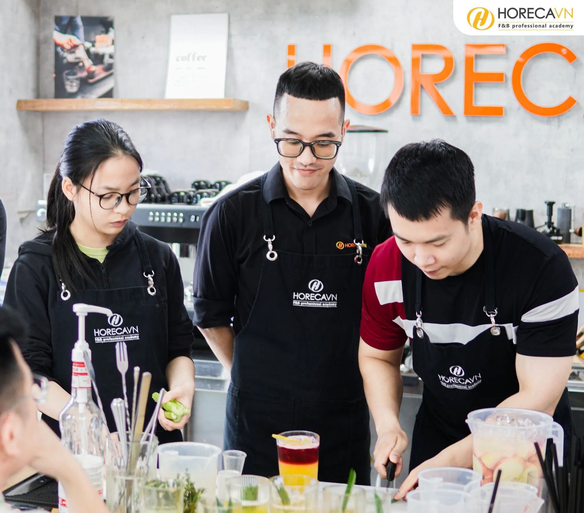 Lớp học pha chế bài bản tại HorecaVN