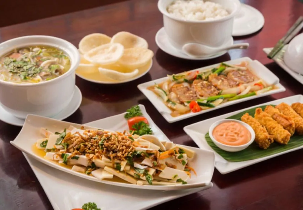 Nhà hàng chay Bếp Xanh An Duyên có thực đơn đa dạng từ nguyên liệu chất lượng