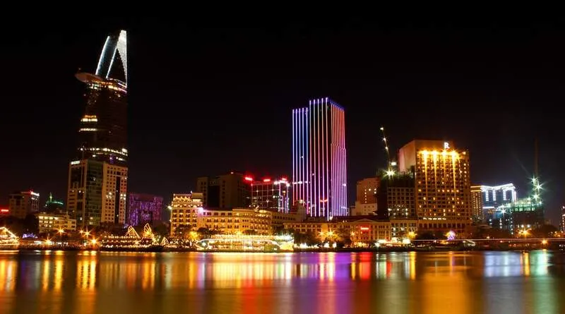 Địa điểm du lịch Sài Gòn - Bến Bạch Đằng