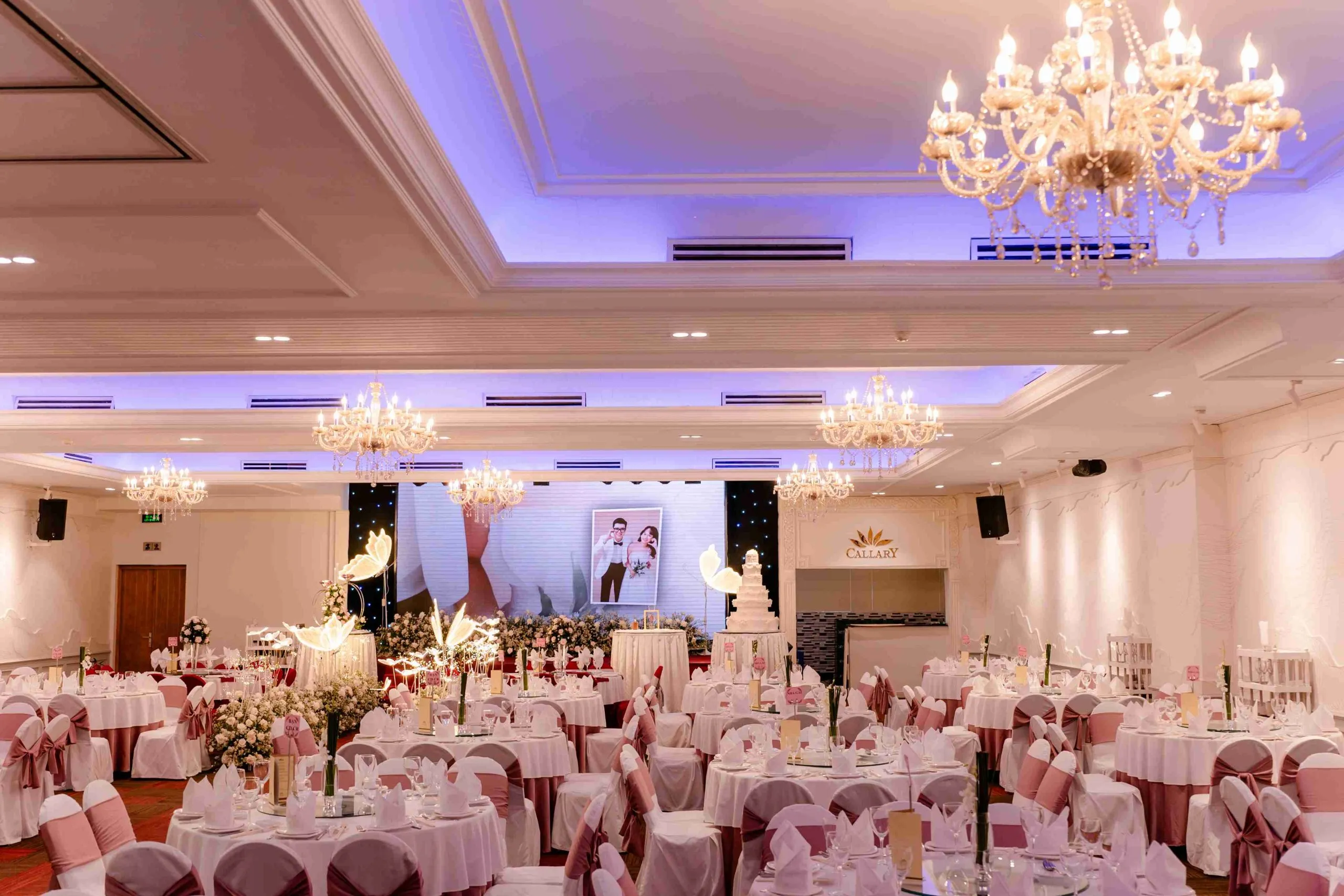 Cưới an tâm với sự đồng hành của đội ngũ tổ chức tiệc chuyên nghiệp