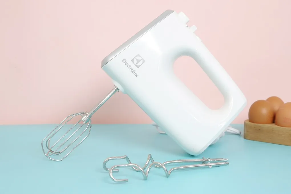 Máy đánh trứng cầm tay