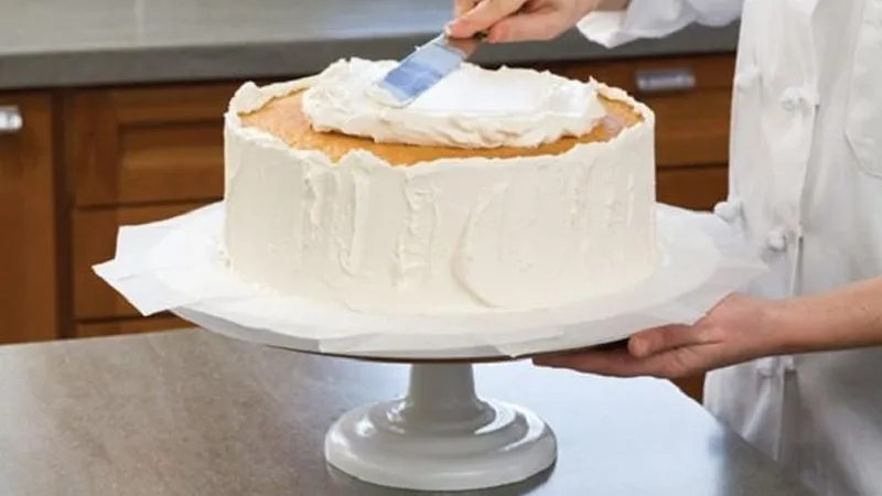 Bàn xoay trang trí bánh