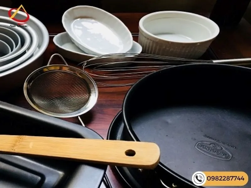 Dụng cụ chuyên dụng để thực hiện công thức nước sốt