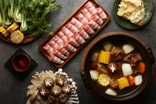 Chuyên gia hướng dẫn cách bảo quản thịt đã ướp gia vị trong tủ lạnh để giữ độ tươi ngon.