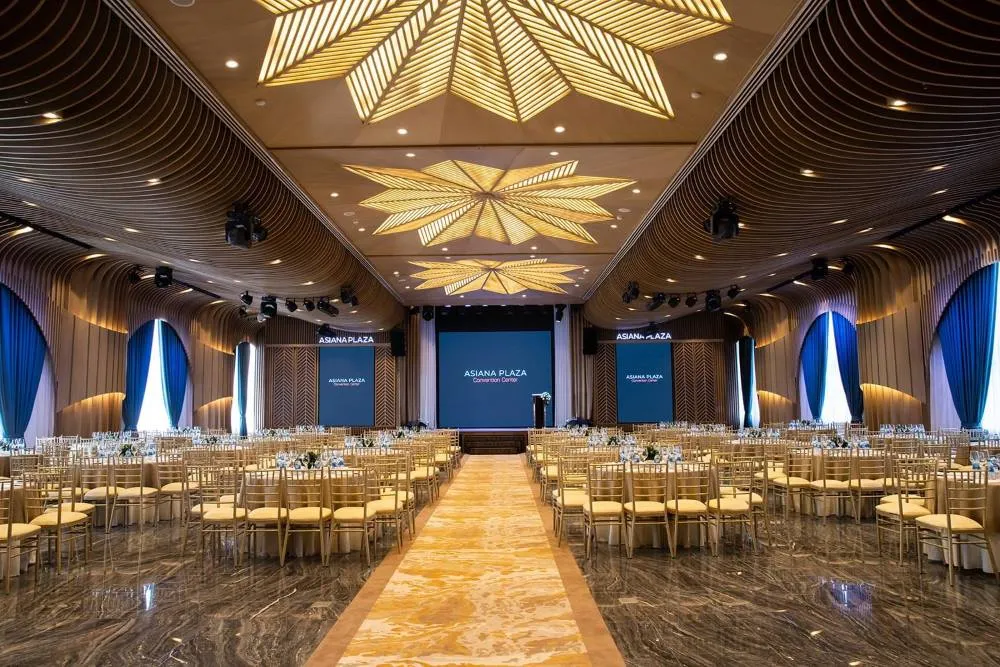 Không gian Asiana Plaza thiết kế sang trọng, phù hợp với các bữa tiệc quan trọng