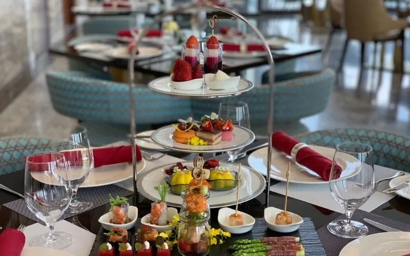 Nhà hàng Far East Lounge