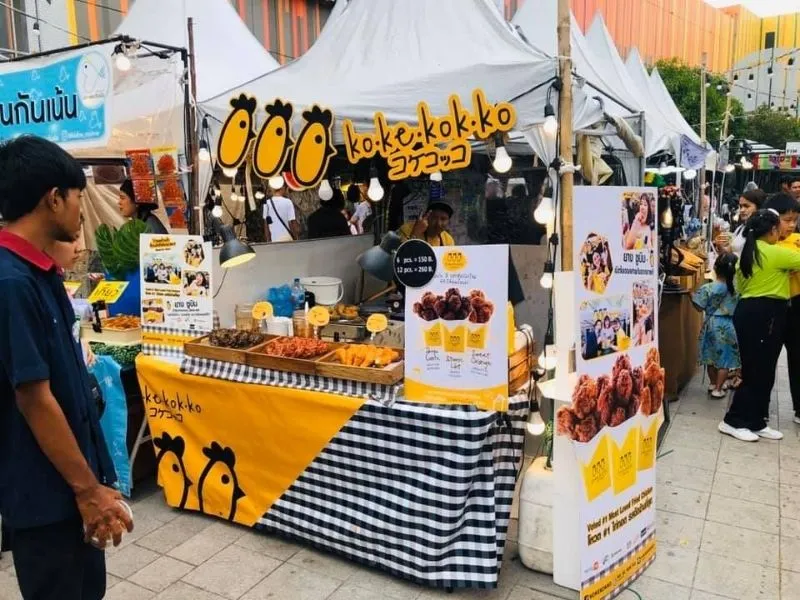 Sức hút của gian hàng ẩm thực