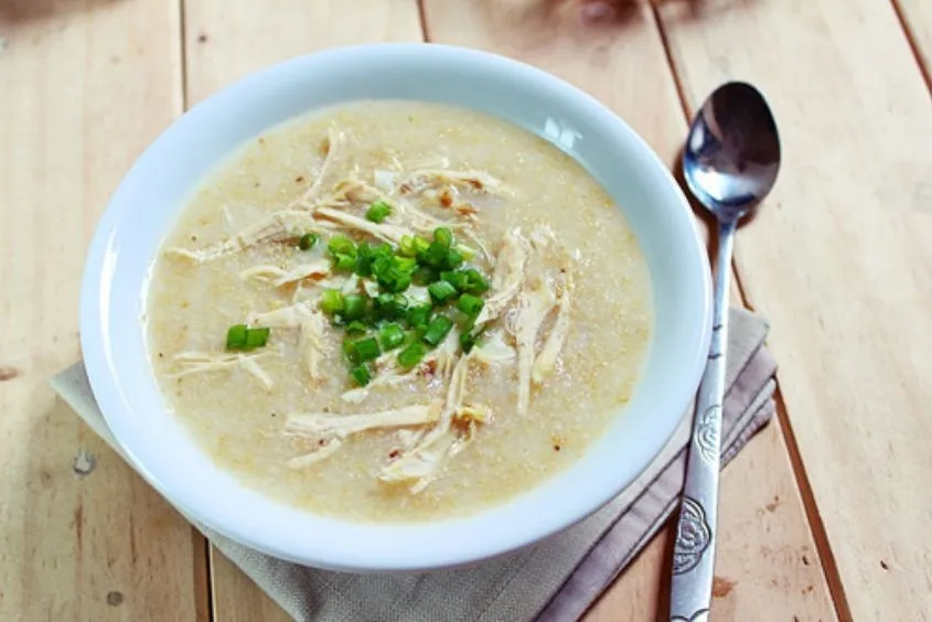 Khoai sọ nấu cháo gì cho bé chuẩn vị với thịt gà xé nhỏ thơm ngon