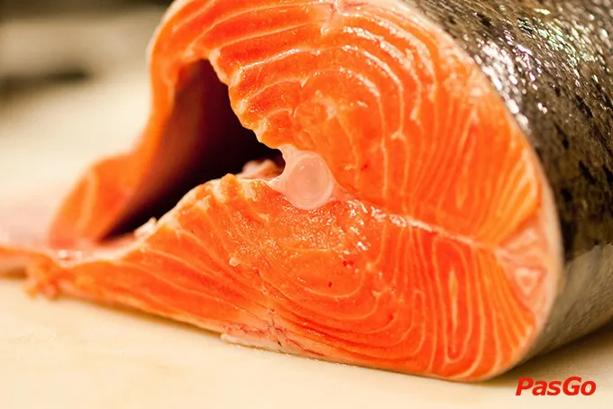 Từ hải sản bình dân hay cao cấp đều góp mặt đủ đầy trong thực đơn của nhà hàng