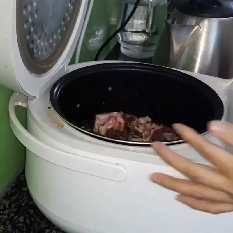 Bước 3 Hầm sườn bò Sườn hầm nước tương