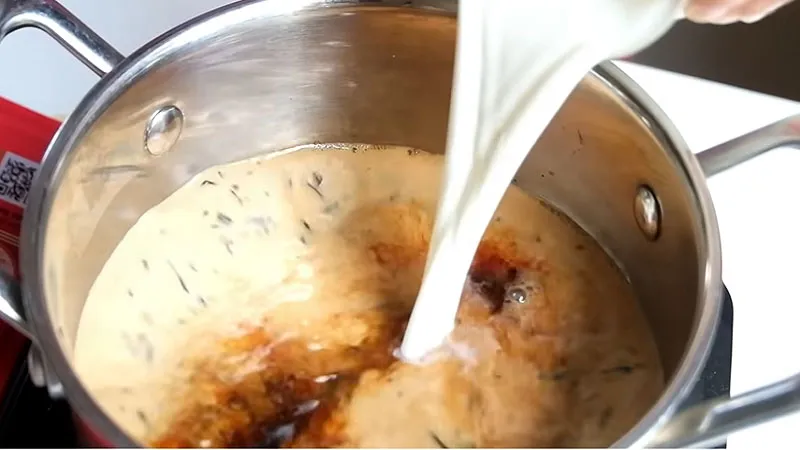Pha trộn trà và sữa