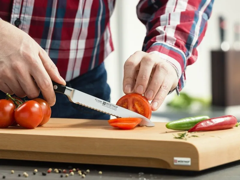 Sử dụng dao bếp đúng cách