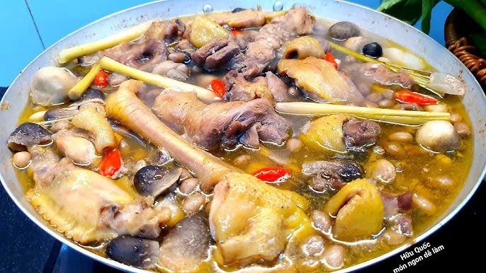 Thành phẩm gà đá hầm sả