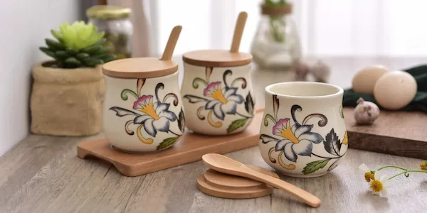 Bộ đựng gia vị sứ có họa tiết