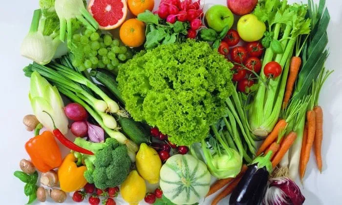 Hướng dẫn chọn nguyên liệu tươi ngon để làm salad rau trộn