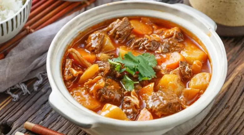 Món canh thịt bò khoai tây hoàn thành