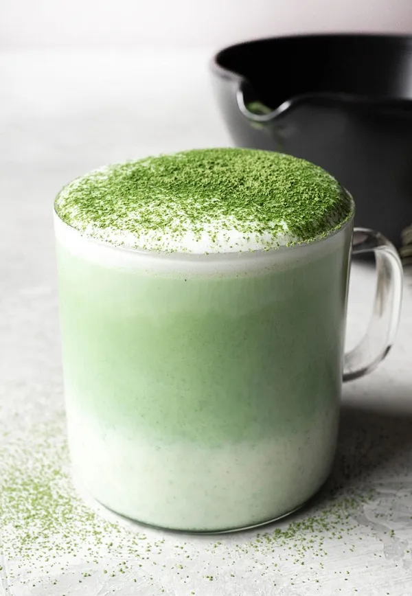 Ly Matcha Latte nóng hổi với lớp bọt sữa mịn màng chuẩn phong cách Korea House