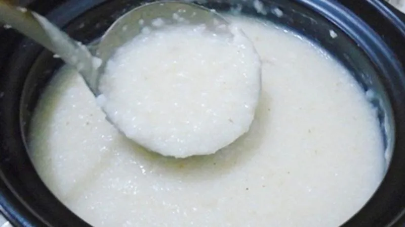 Hướng dẫn chi tiết cách nấu cháo hạt sen, sườn non bằng nồi cơm điện Toshiba tại nhà