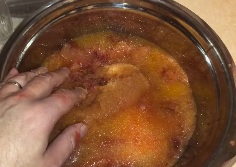 Cách nấu cháo trứng cá chép giàu dinh dưỡng giúp bé phát triển toàn diện