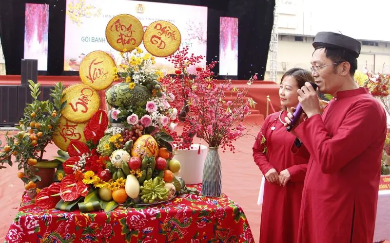 Trang trí bằng mâm ngũ quả