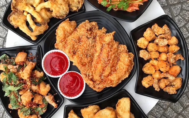 Gà rán Khủng Long