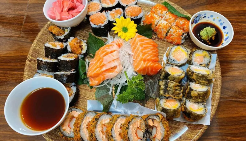 Sushi Nhật Bản tươi ngon