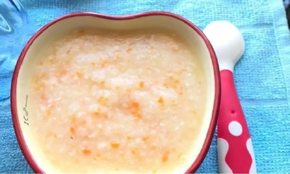 Cháo mực cà rốt