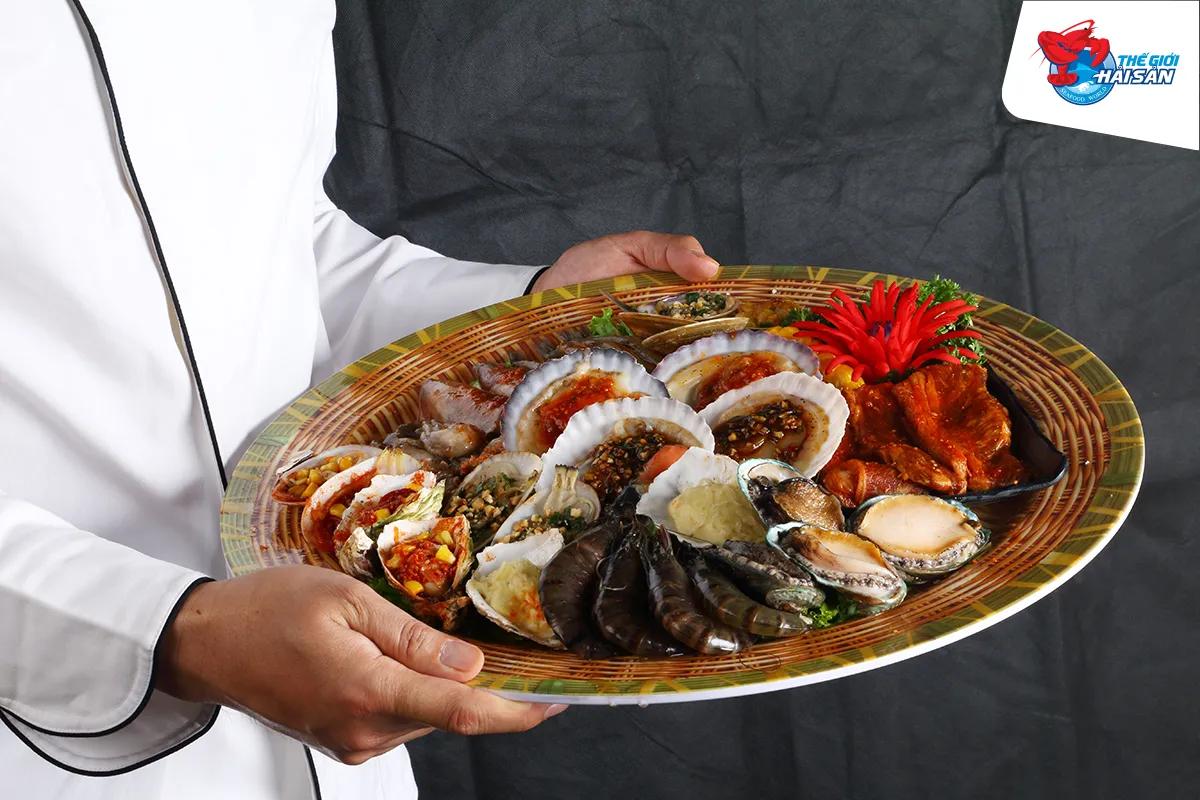 Món Tôm hùm bông thượng hạng tại thế giới hải sản sầm sơn