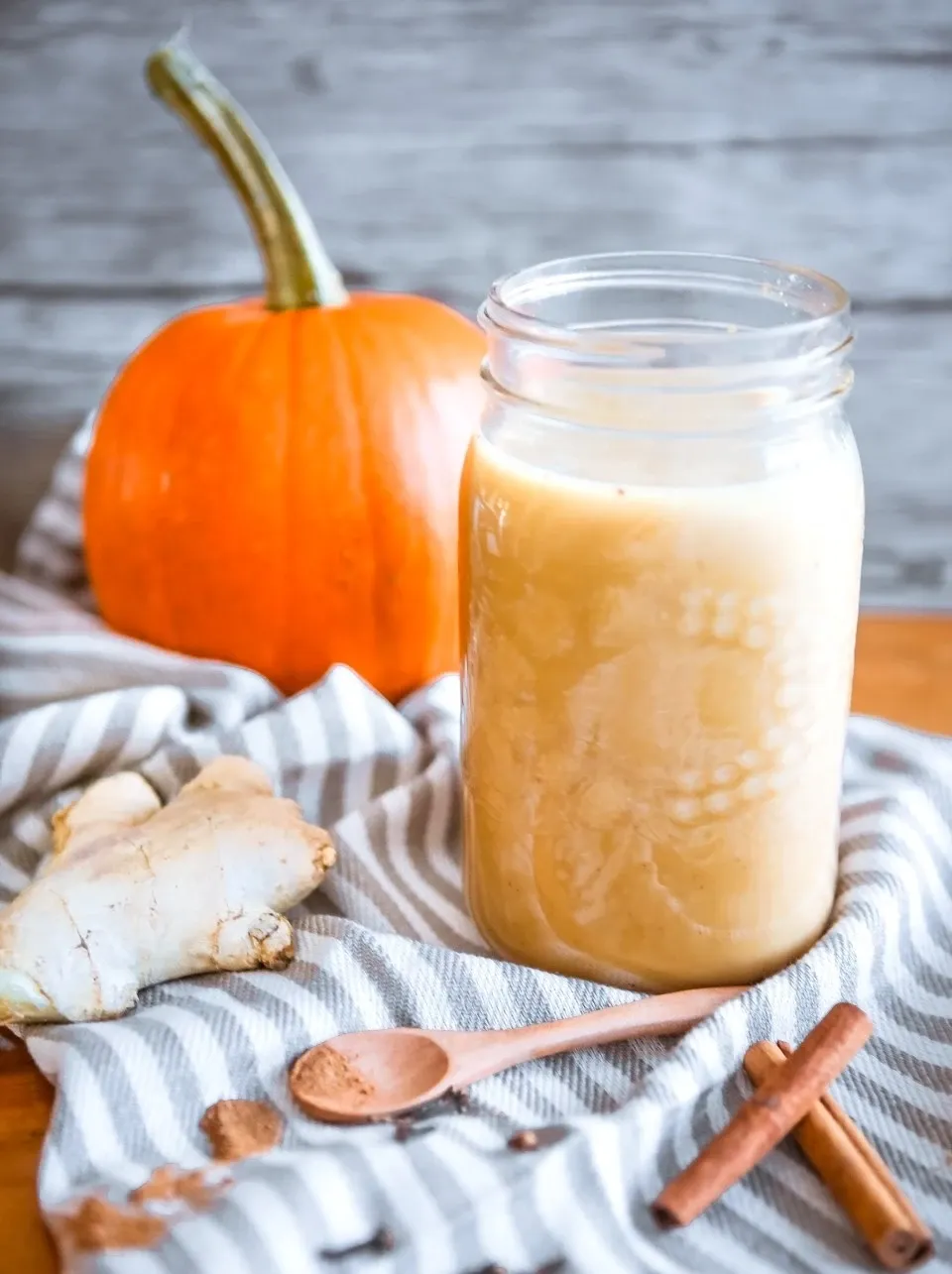 Sữa bí đỏ đậm đà hỗ trợ tăng cường sức đề kháng và làm đẹp da hiệu quả