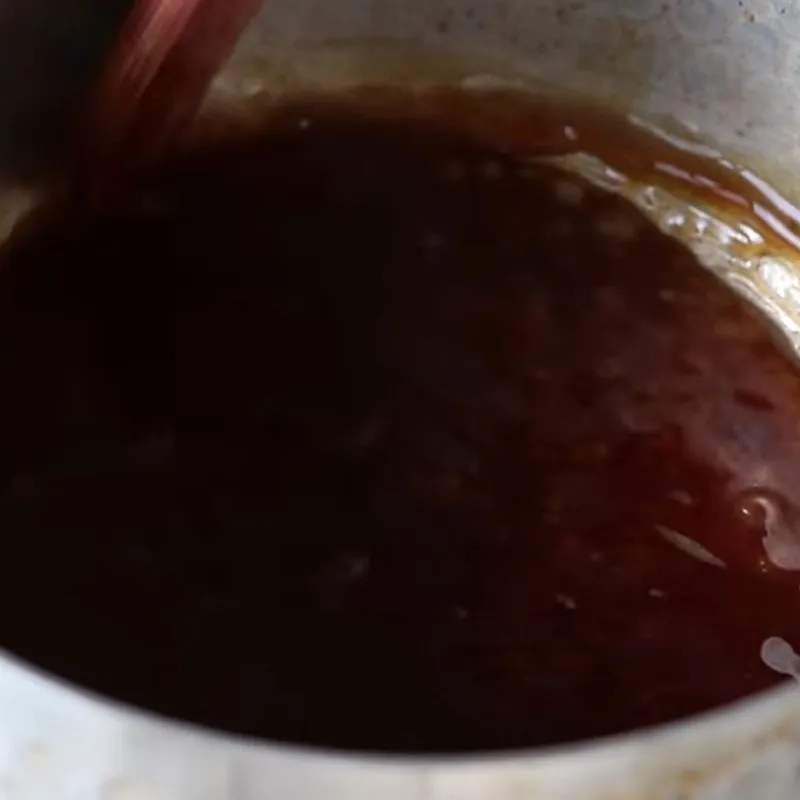 Độ sánh mịn hoàn hảo của nước sốt sau khi được sên kỹ trên lửa nhỏ