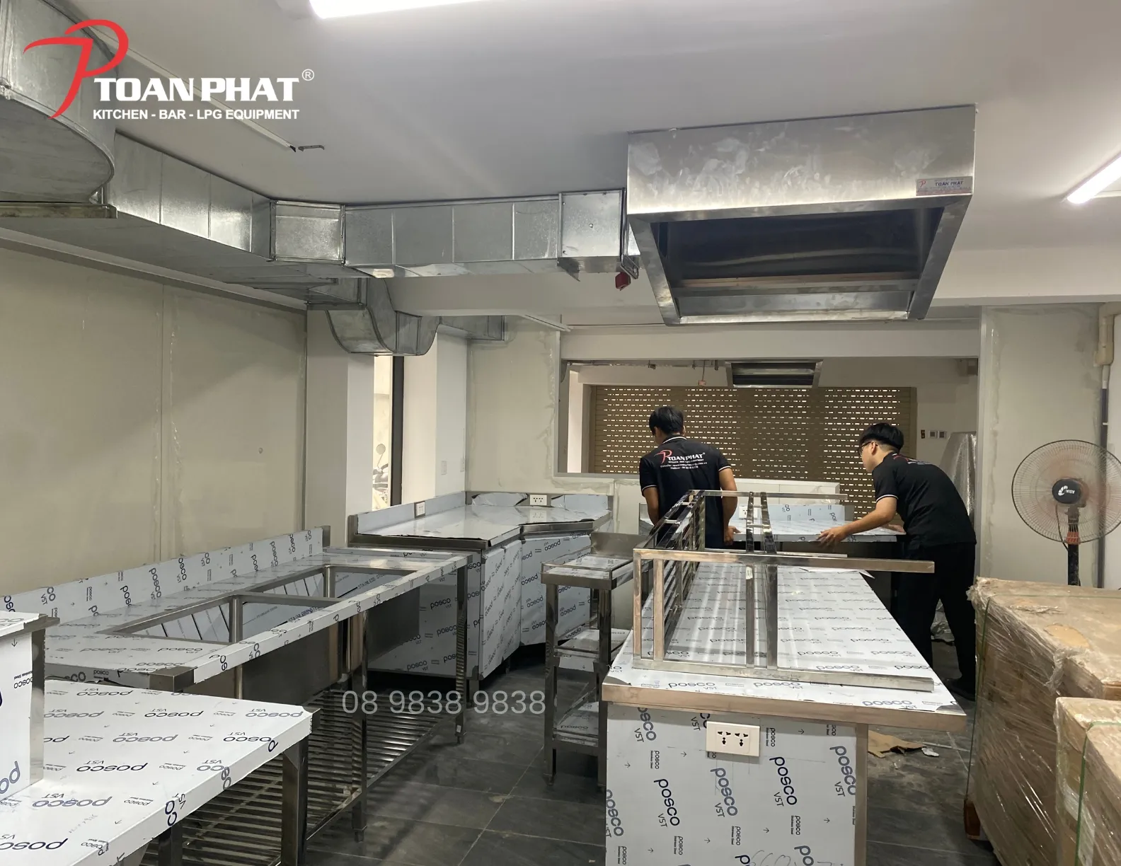 Thi công và lắp đặt thiết bị