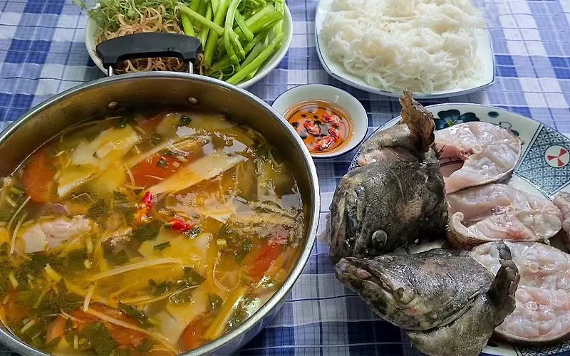 Lẩu cá bống mú măng chua